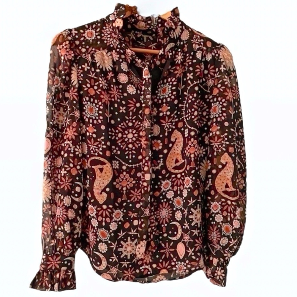 ISO ~ Ann Taylor Blouse in size XL